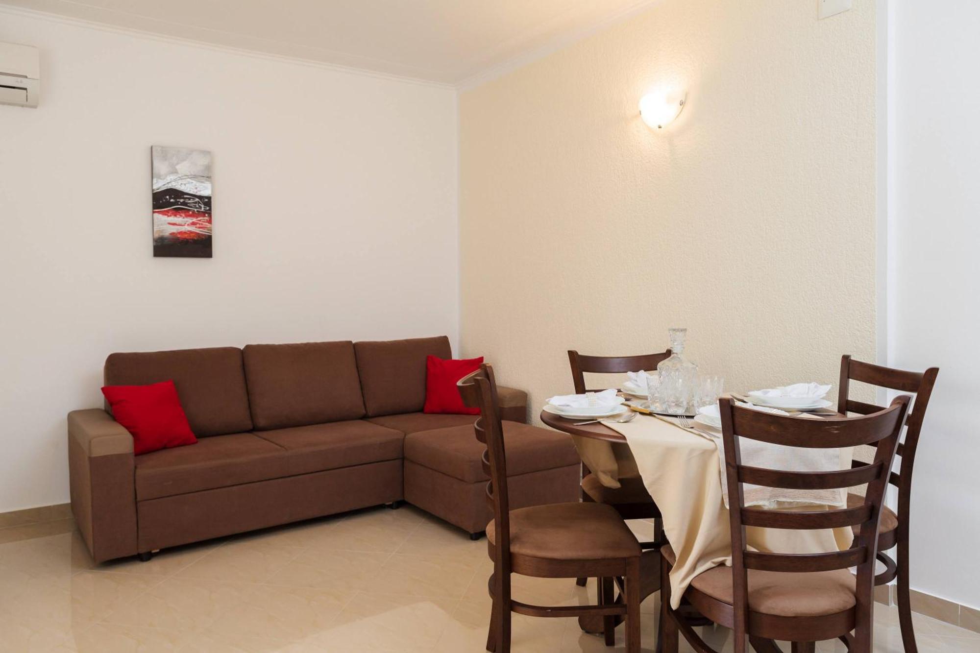 Apartment Krzelj Trogir Exterior photo